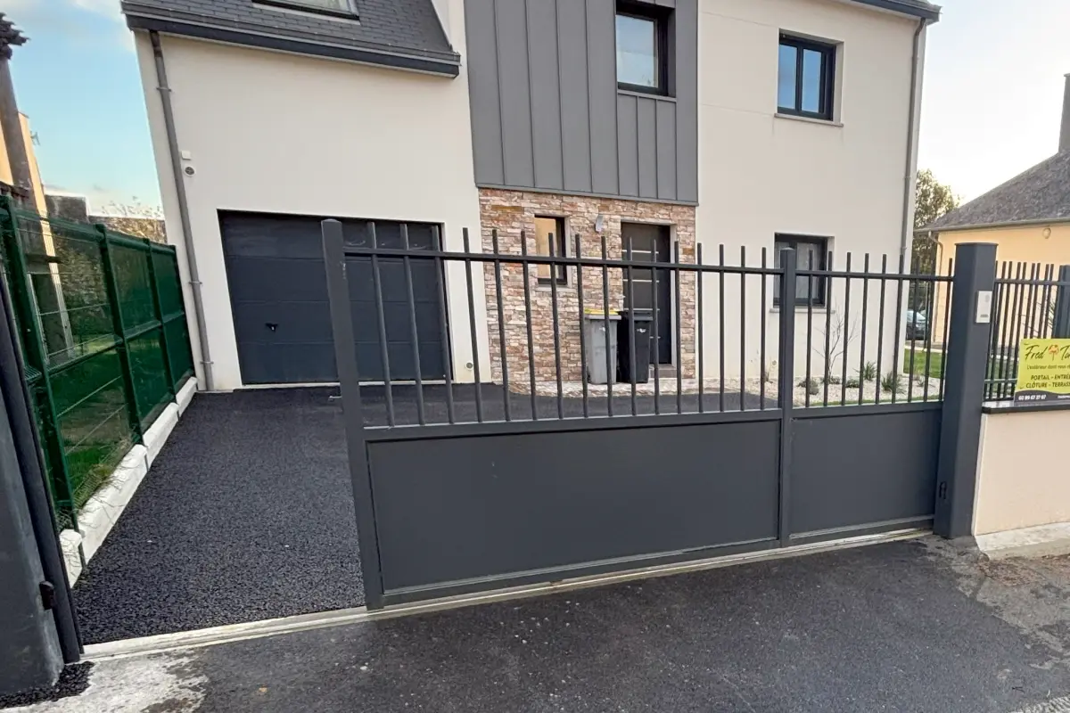 Maconnerie seuil portail coulissant rennes